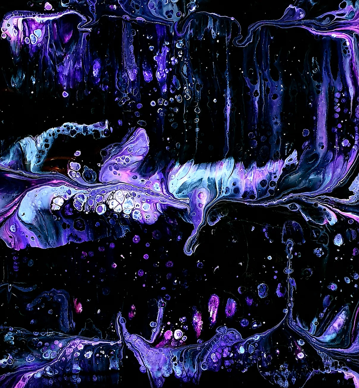 Original fluid artwork by Paula Wild